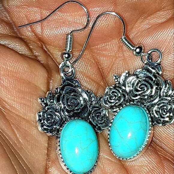 Vintage Round Ancient Silver Charm Geometric Pattern necklace set - Picture 10 of 11